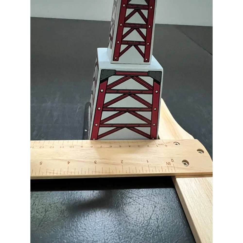 Brio Thomas the Train Wooden Tower Crane Toy Magnetic Hoist Construction 10.5in